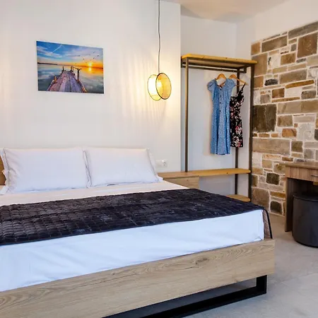 Aparthotel Vlashi