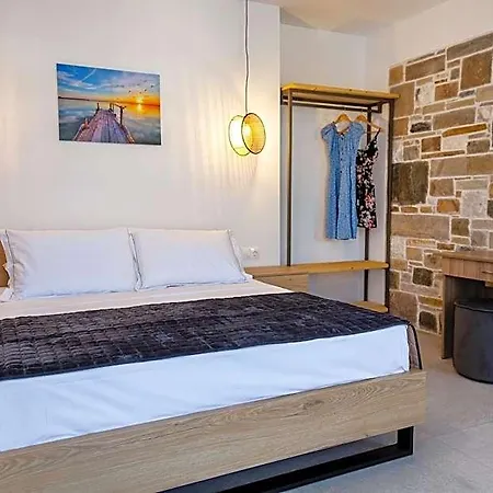 Aparthotel Vlashi 3*