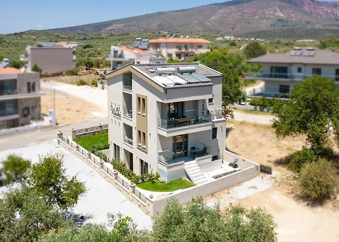 Aparthotel Vlashi 3*
