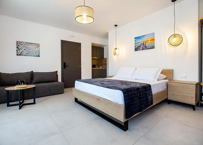 Aparthotel Vlashi 3*